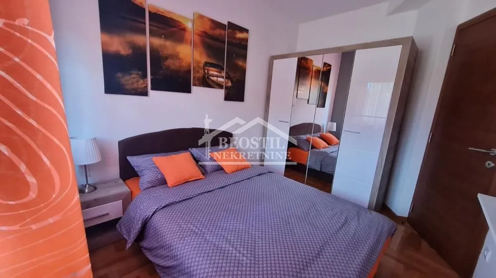 Prodaja, trosoban stan, 39m², Centar, Čajetina