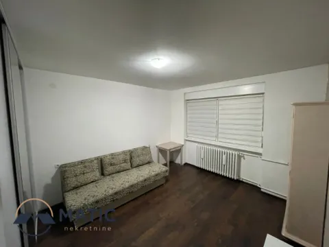 Izdavanje, dvosoban stan, 54m², Sajmište, Novi Sad - image 4