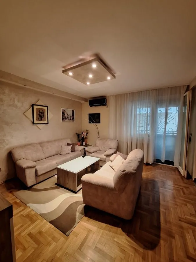 Sale, four bedroom apartment, 67m², Bulevar Oslobodjenja, Novi Sad Sve Podlokacije