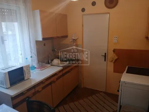 Prodaja, kuća, 121m², Centar, Subotica - image 8