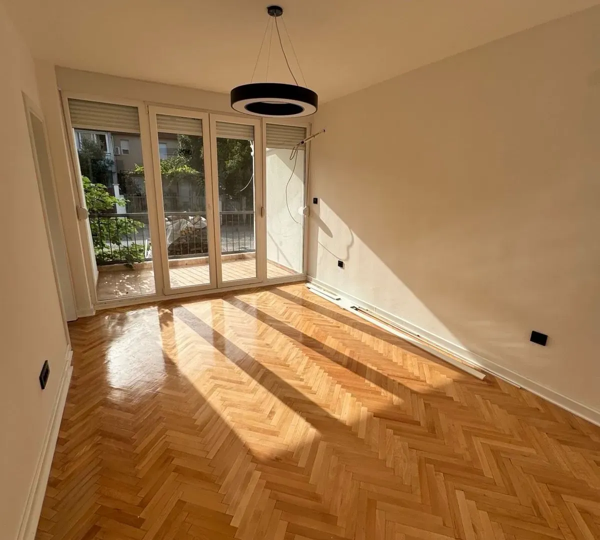 Izdavanje, dvosoban stan, 66m², Zabjelo, Podgorica
