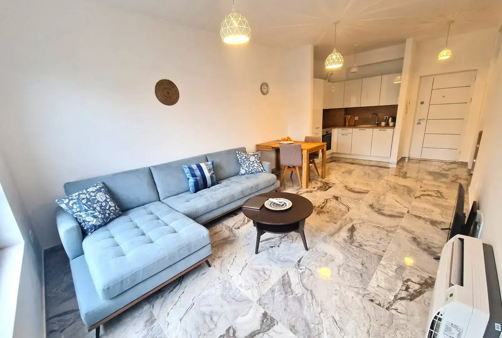 Rent, apartment, 44m², Tivat, Crna Gora