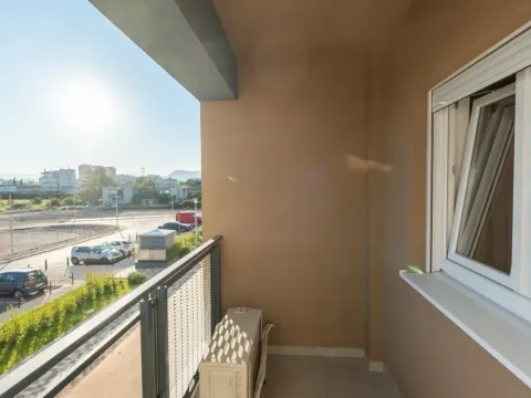 Prodaja, jednosoban stan, 46m², Stari Aerodrom, Podgorica - image 7