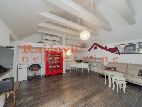 Sale, three bedroom apartment, 82m², Kalenić Pijaca, Vračar Sve Podlokacije - image 5