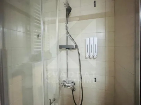 Izdavanje, jednosoban stan, 53m², City Kvart, Podgorica - image 11