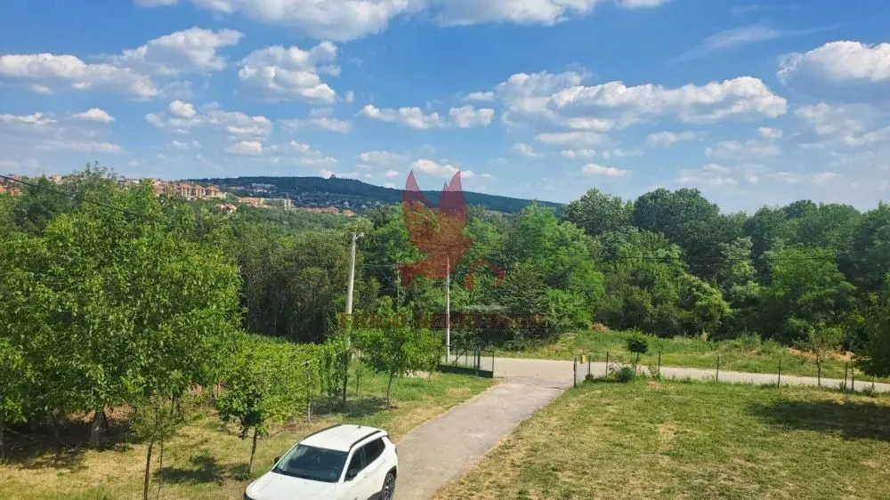 Prodaja, kuća, 280m², Centar, Topola