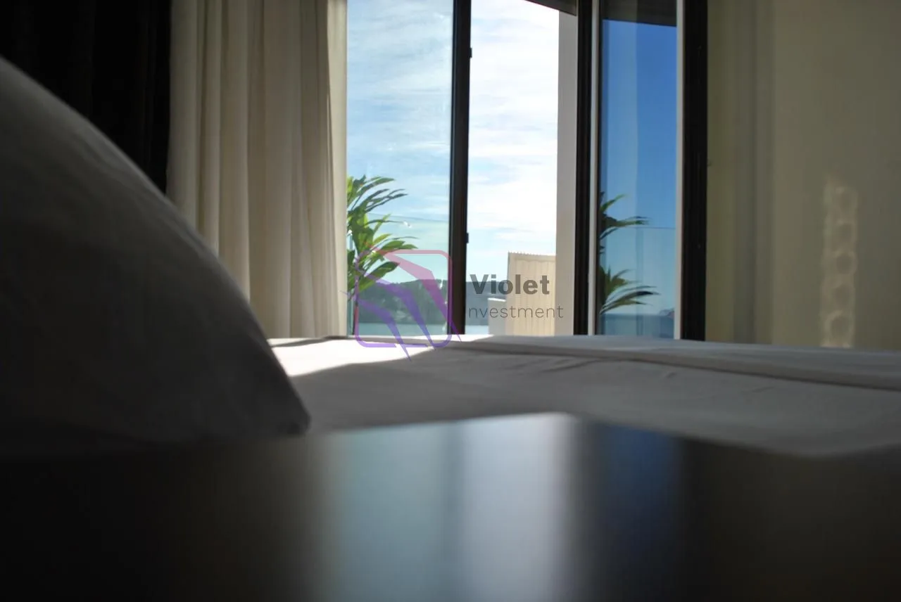 Rent, one bedroom apartment, 60m², Bečići, Budva
