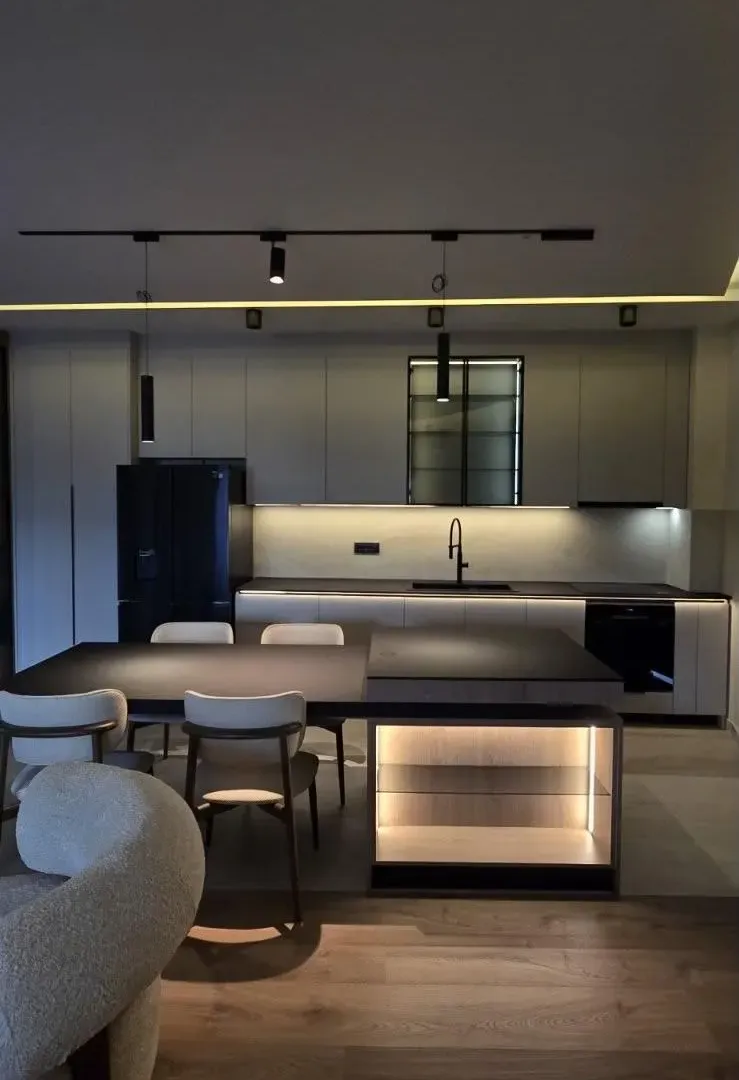 Izdavanje, trosoban stan, 82m², Olimp, Zvezdara Sve Podlokacije