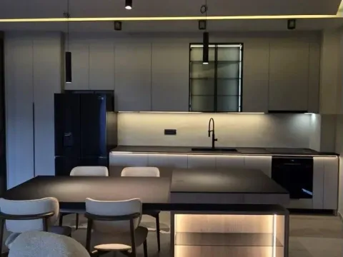 Izdavanje, trosoban stan, 82m², Olimp, Zvezdara Sve Podlokacije - image 5