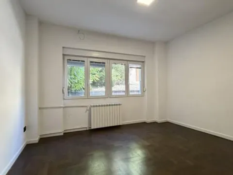 Sale, three bedroom apartment, 103m², Cvetni Trg, Vračar Sve Podlokacije - image 9