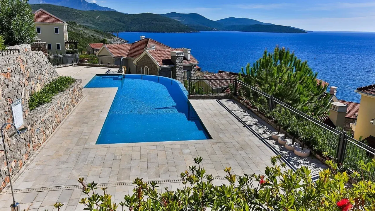 Sale, two bedroom apartment, 126m², Luštica Bay, Tivat