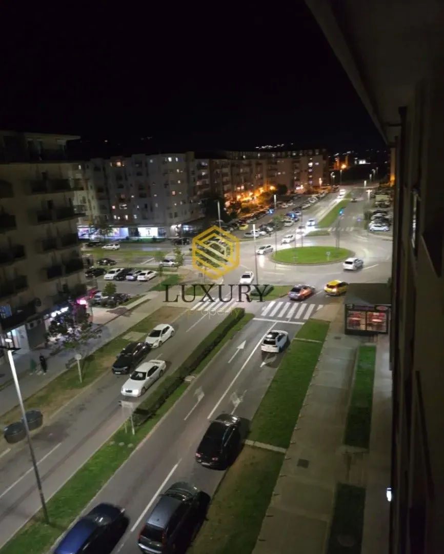 Prodaja, dvosoban stan, 72m², Stari Aerodrom, Podgorica