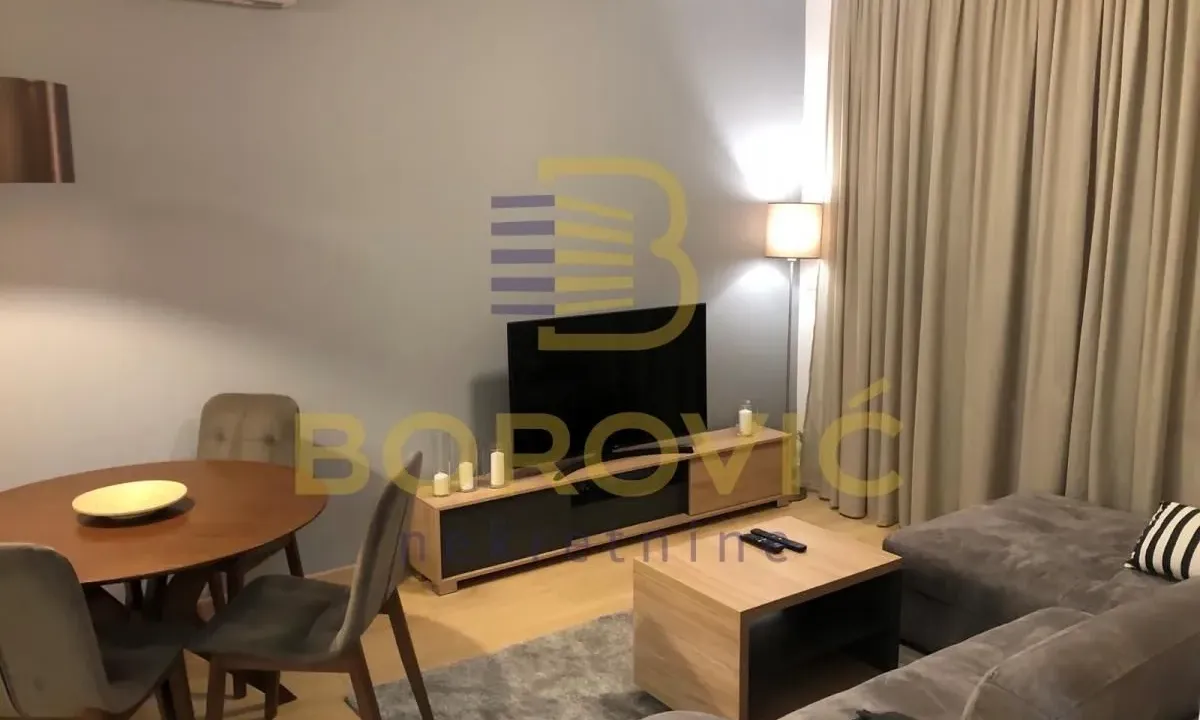 Izdavanje, trosoban stan, 65m², Crveni Krst, Beograd