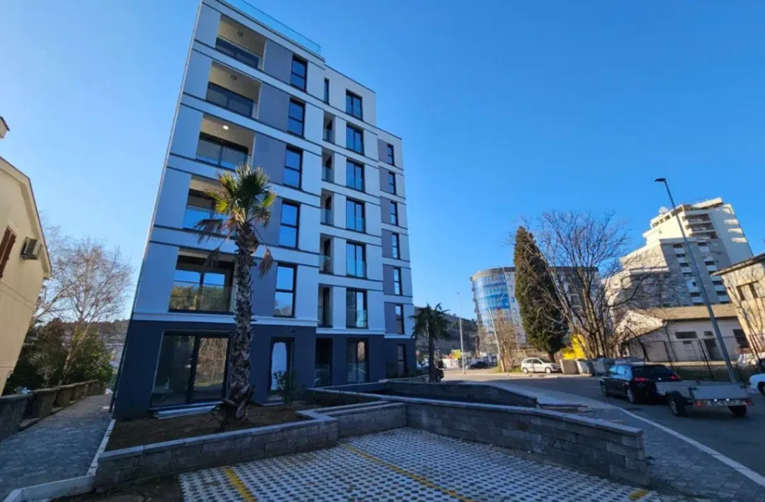 Prodaja, dvosoban stan, 71m², Vezirov Most, Podgorica