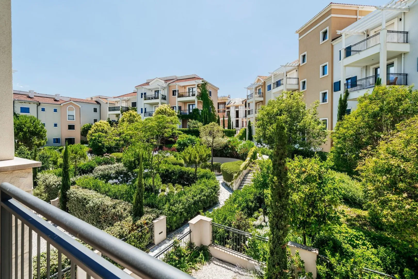 Prodaja, jednosoban stan, 70m², Luštica, Tivat