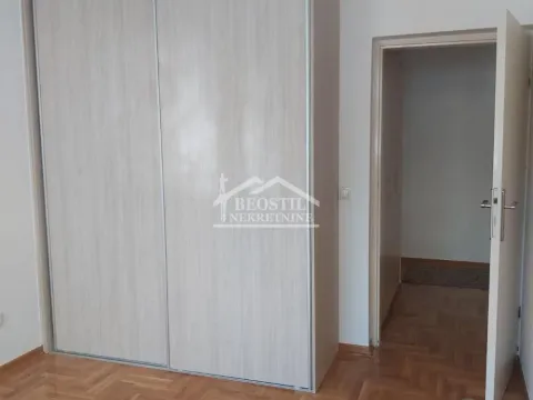 Izdavanje, trosoban stan, 65m², Novi Beograd Blok 21, Novi Beograd Sve Podlokacije - image 15