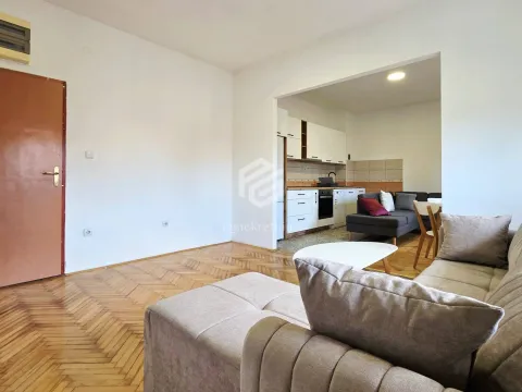 Rent, one bedroom apartment, 55m², Konik, Podgorica - image 7