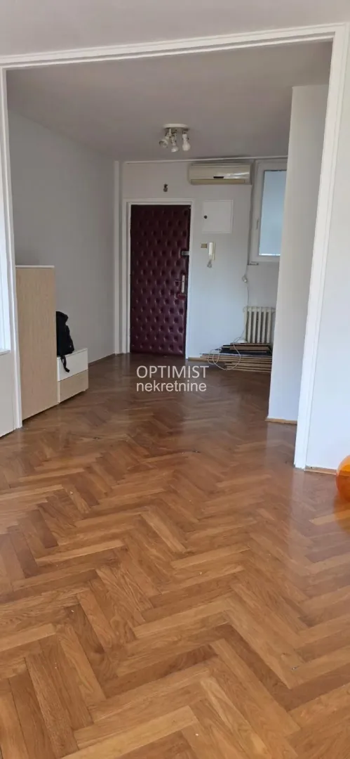 Prodaja, dvosoban stan, 58m², Novi Beograd Blok 1 Fontana, Novi Beograd Sve Podlokacije