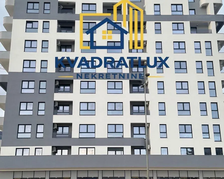 Prodaja, jednosoban stan, 42m², Centar, Bar