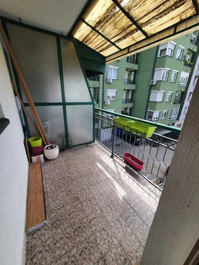 Izdavanje, dvosoban stan, 54m², Grbavica, Novi Sad Sve Podlokacije