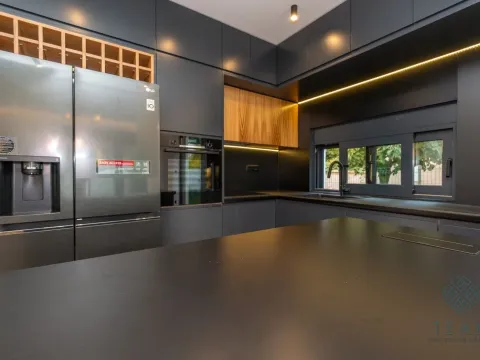 Izdavanje, kuća, 180m², Gornja Gorica, Podgorica - image 15