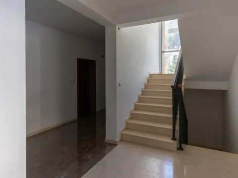 Prodaja, trosoban stan, 152m², Petrovac, Budva - image 12