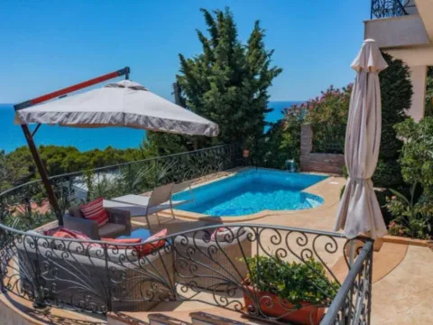 Prodaja, kuća, 250m², Bar, Crna Gora