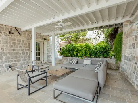 Sale, house, 382m², Perast, Kotor - image 44