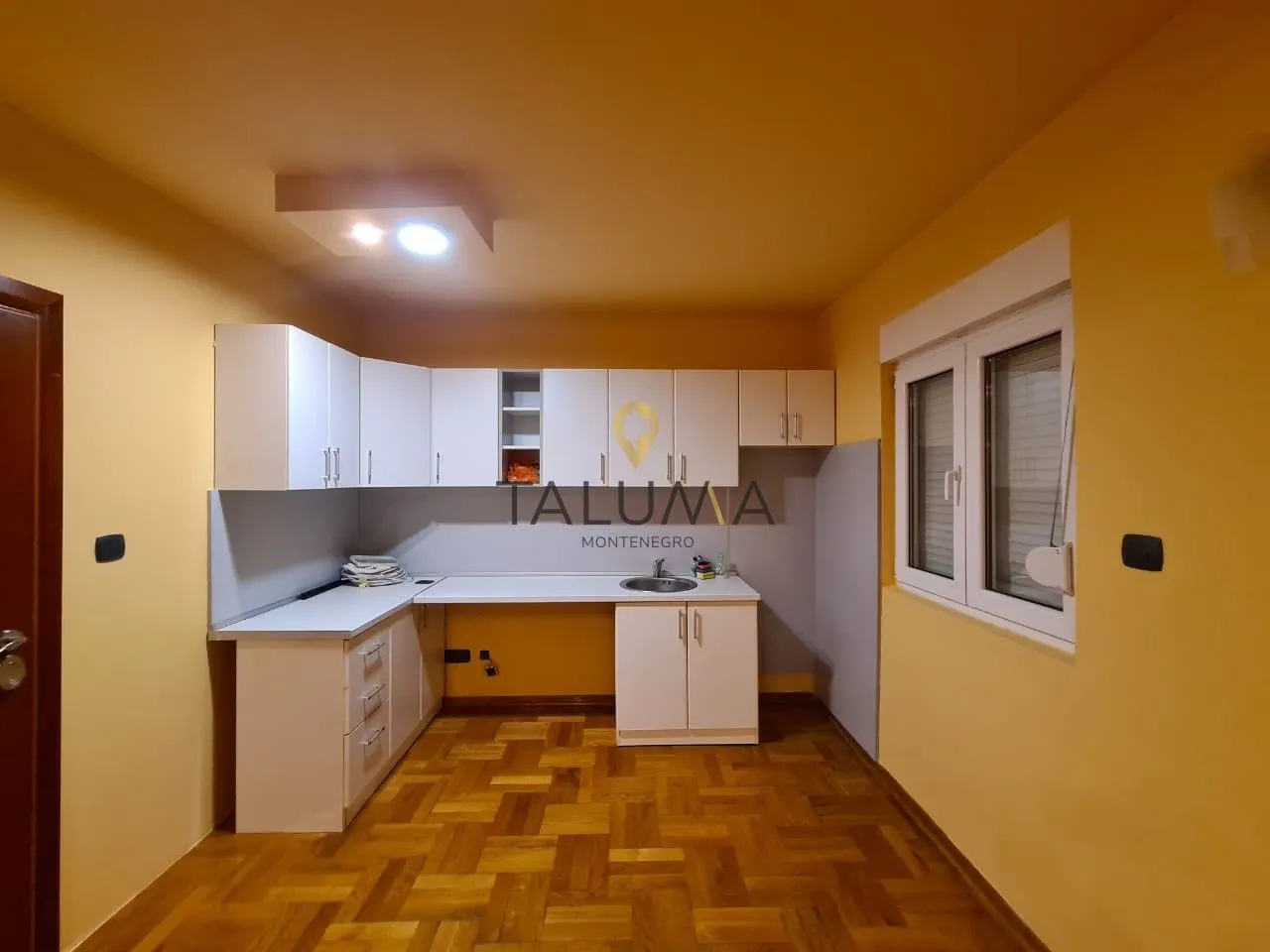 Prodaja, trosoban stan, 110m², Zagorič, Podgorica
