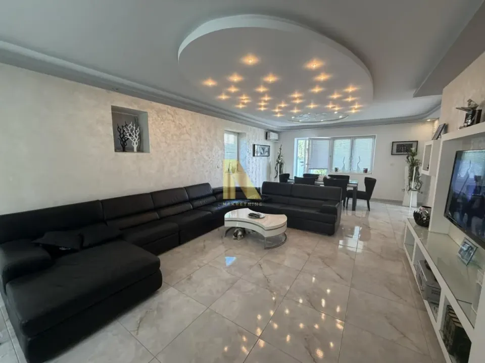 Rent, house, 200m², Tatarsko brdo, Petrovaradin