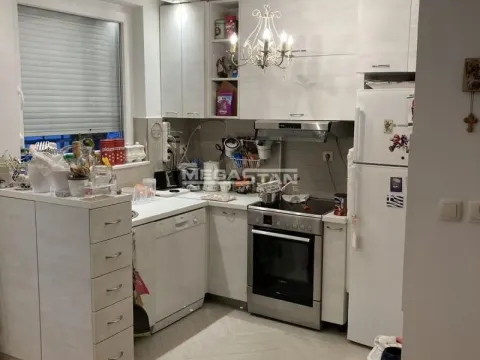 Prodaja, trosoban stan, 110m², Crveni Krst, Beograd - image 2