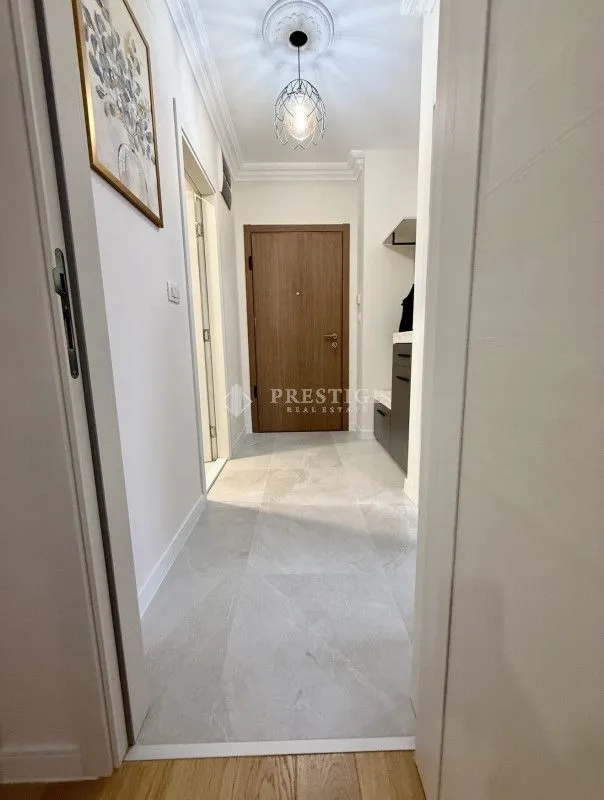 Izdavanje, jednosoban stan, 52m², Central Point, Podgorica