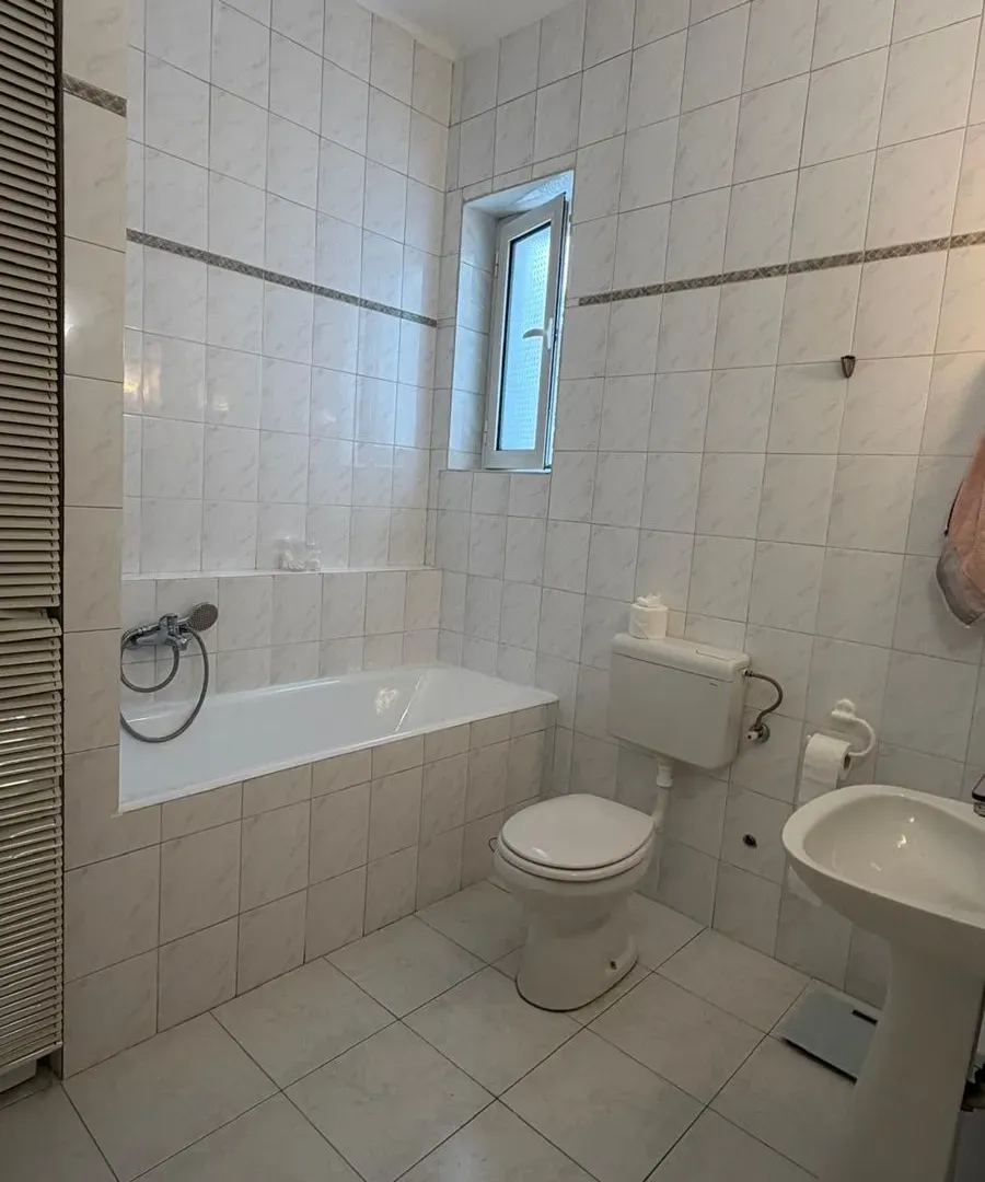 Rent, two bedroom apartment, 80m², Dorćol Sve Podlokacije, Beograd