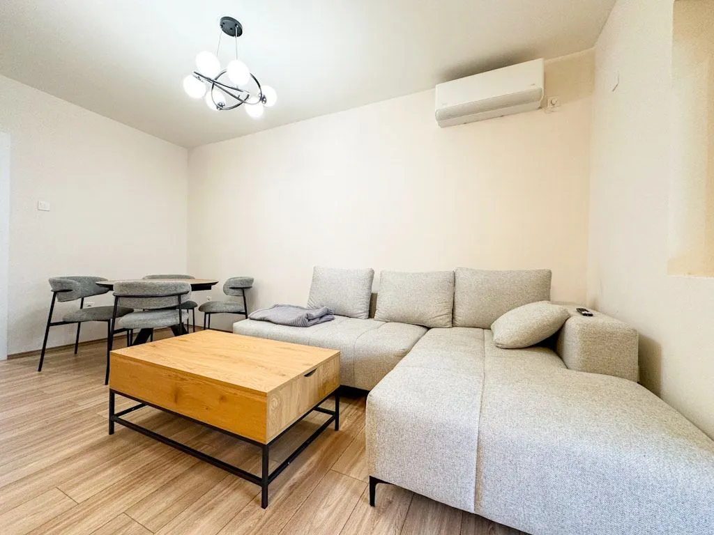 Rent, three bedroom apartment, 80m², Stari Aerodrom, Podgorica