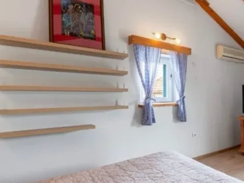 Rent, studio apartment, 35m², Radovići, Tivat - image 5