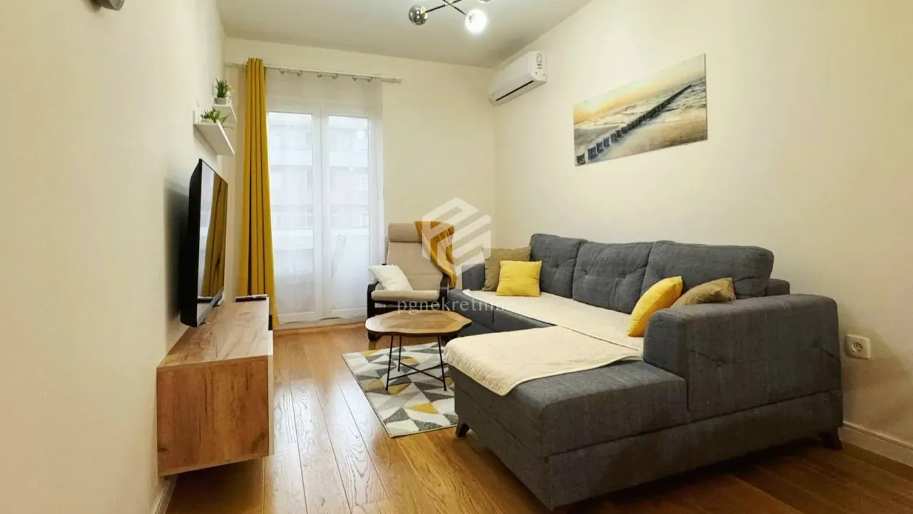 Rent, one bedroom apartment, 43m², Central Point, Podgorica