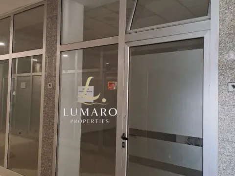 Izdavanje, poslovni prostor, 35m², Podgorica, Crna Gora - image 3