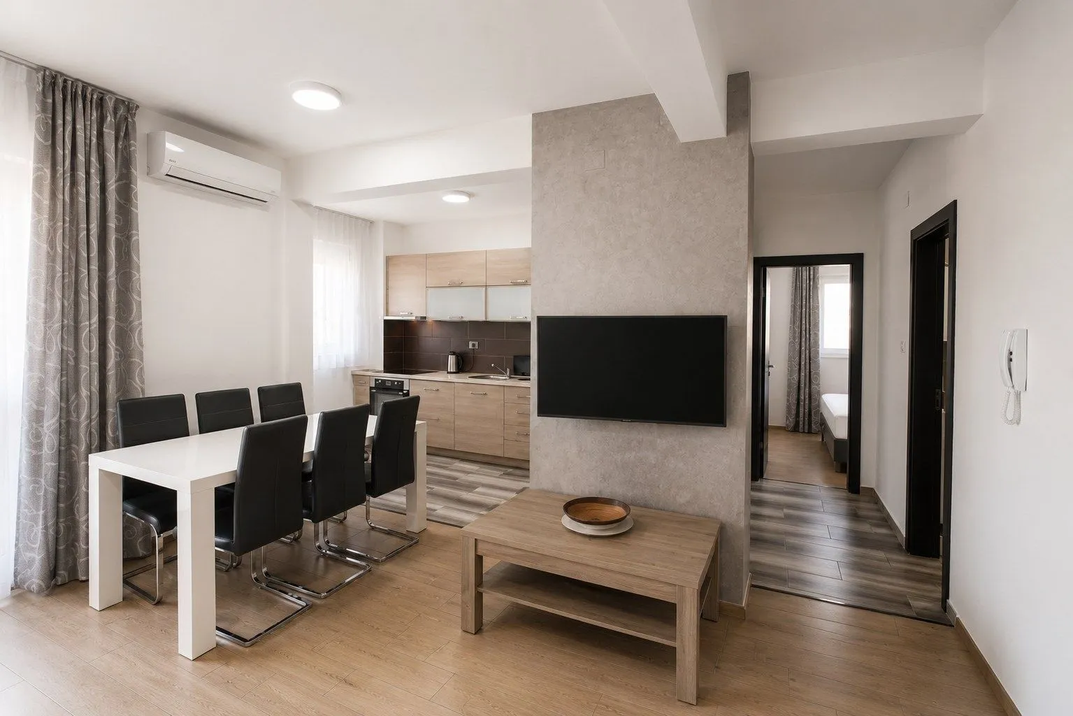 Sale, two bedroom apartment, 67m², Bečići, Budva