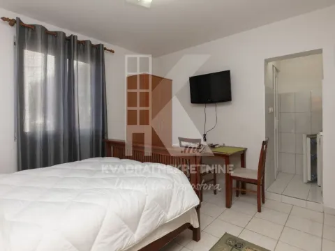 Prodaja, kuća, 450m², Dobre Vode, Bar - image 13