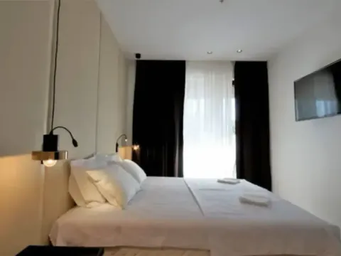 Rent, one bedroom apartment, 58m², Rafailovići, Budva - image 11