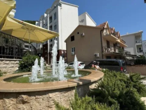 Rent, one bedroom apartment, 55m², Budva, Crna Gora - image 8