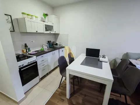 Rent, one bedroom apartment, 32m², Stari Majur, Petrovaradin - image 4