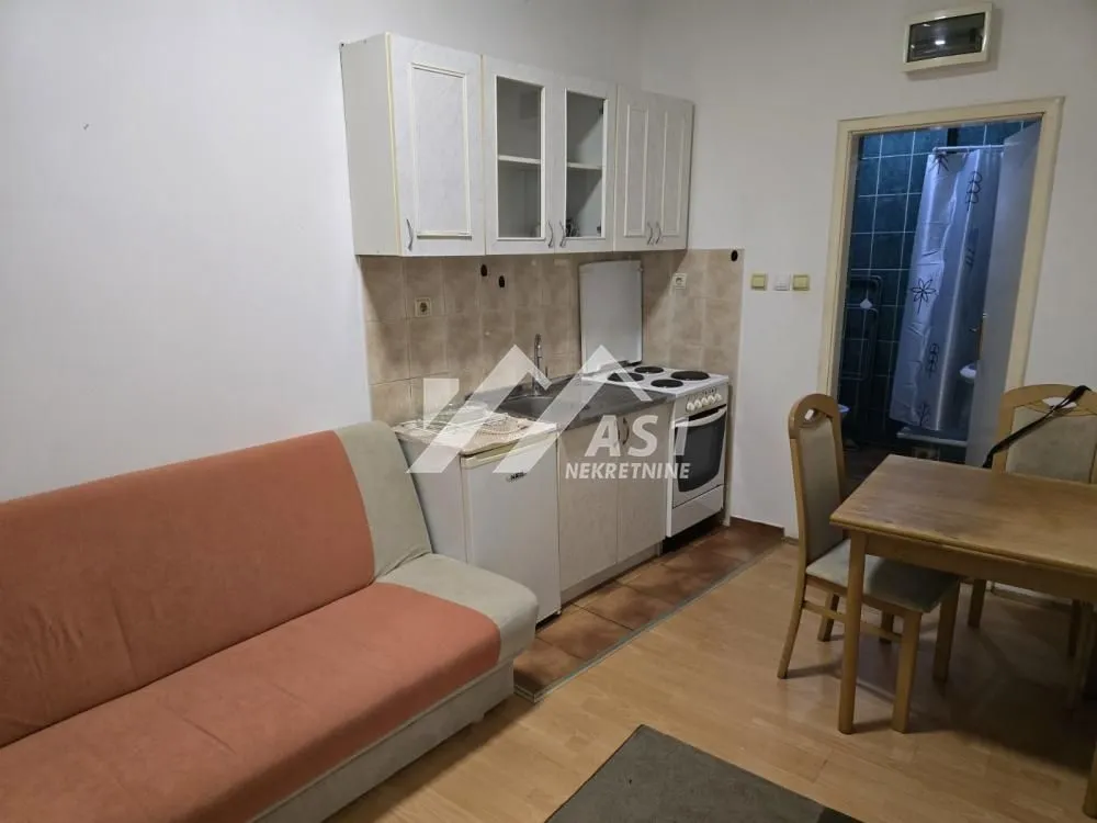 Izdavanje, jednosoban stan, 26m², Novi Sad Sve Podlokacije, Novi Sad