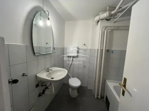 Izdavanje, dvosoban stan, 68m², Žarkovo, Beograd - image 9