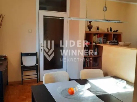 Sale, four bedroom apartment, 102m², Retenzija, Beograd - image 12