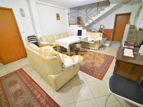 Sale, house, 80m², Centar, Podgorica - image 6