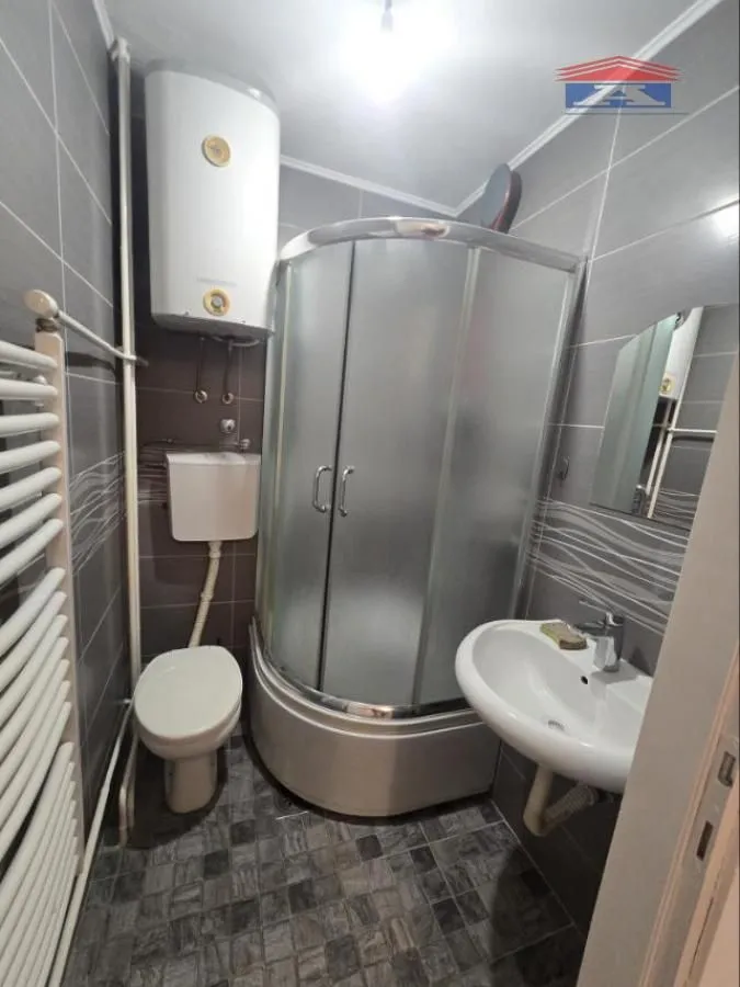 Izdavanje, dvosoban stan, 54m², Železnička Stanica, Novi Sad Sve Podlokacije