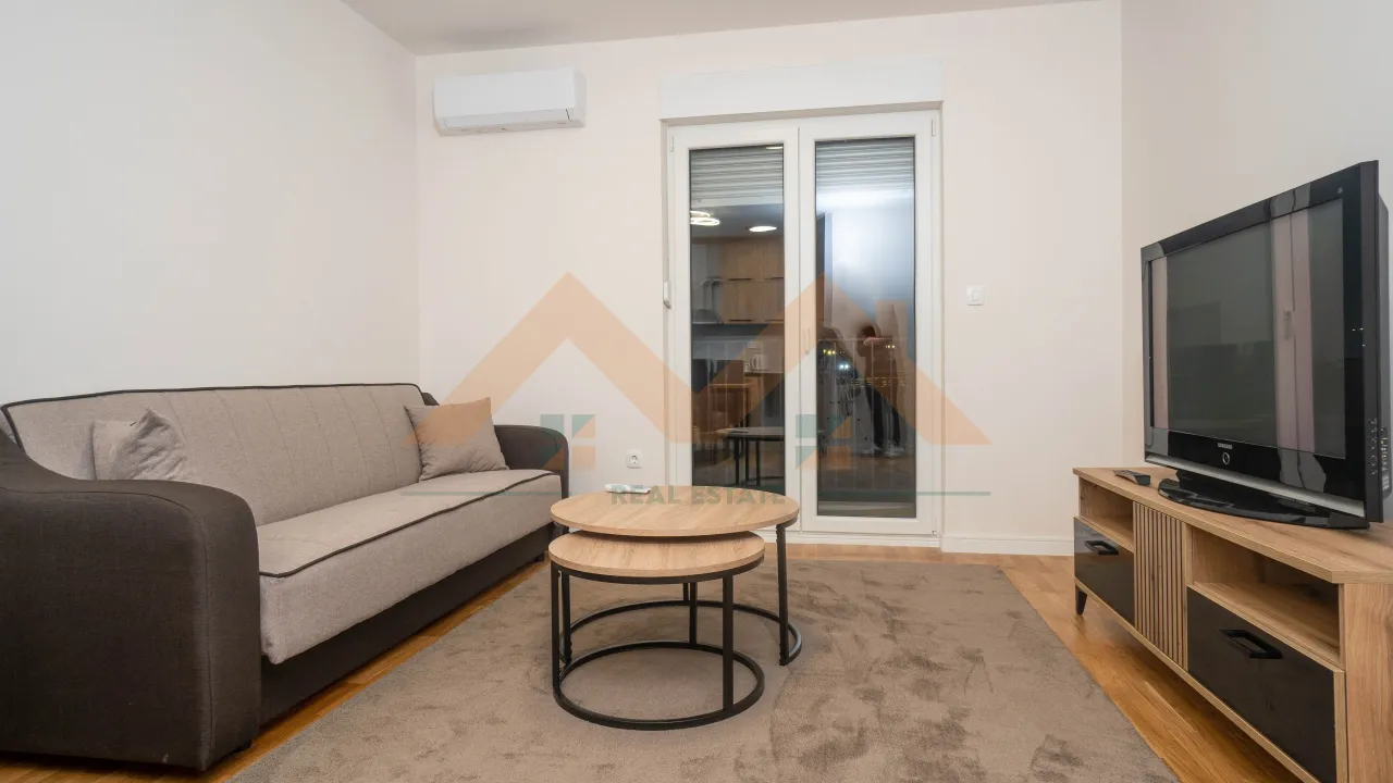 Prodaja, jednosoban stan, 42m², Pobrežje, Podgorica