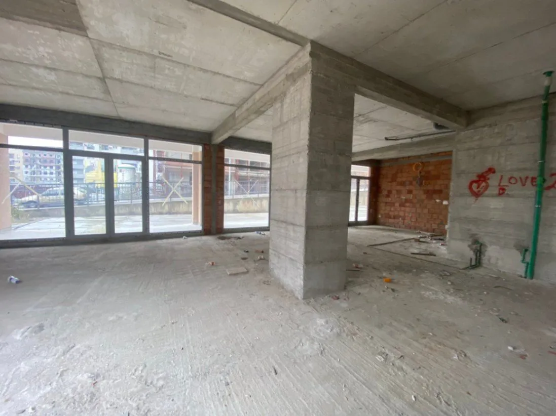 Rent, office space, 90m², Ljubović, Podgorica