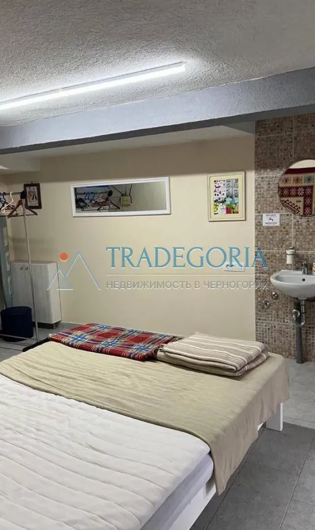 Prodaja, ugostiteljski objekat, 1200m², Bečići, Budva